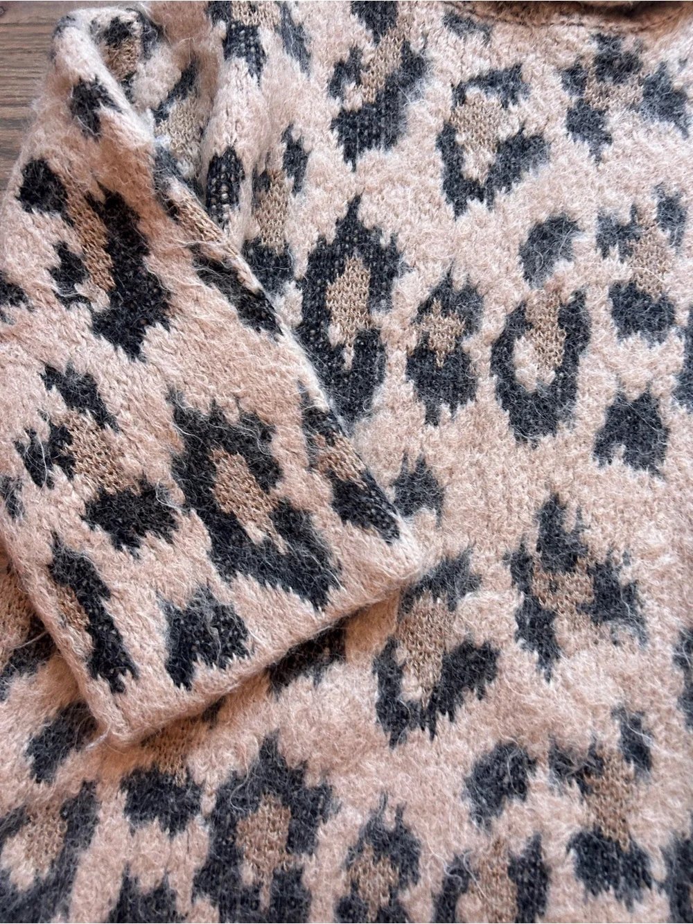 Kate Spade Leopard cozy fit Sweater
